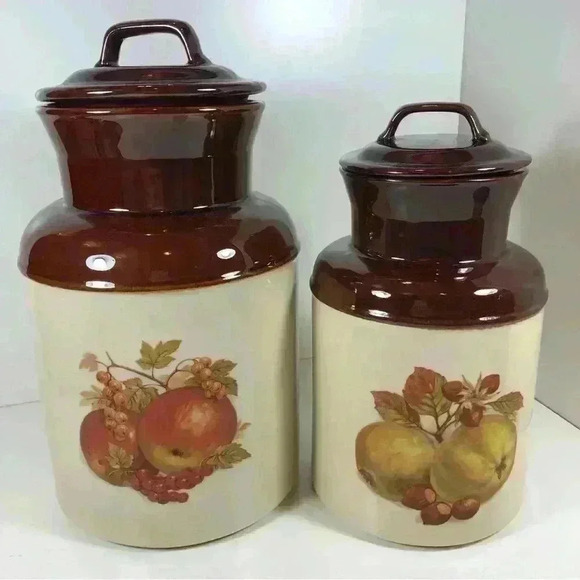 Set of 2 vintage  McCoy pottery ceramic kitchen canisters - Picture 1 of 9